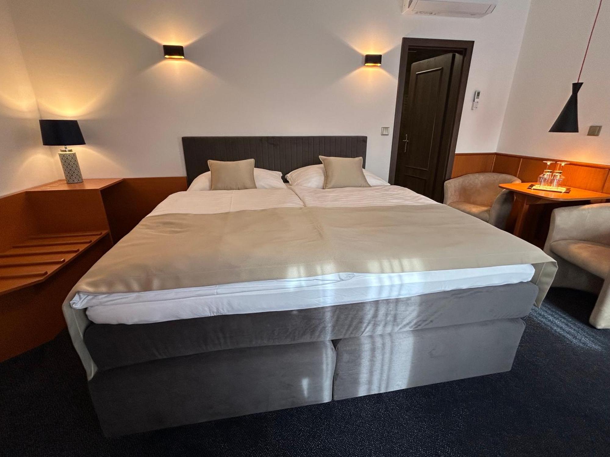 Stary Jicin 11 Hotel Luaran gambar